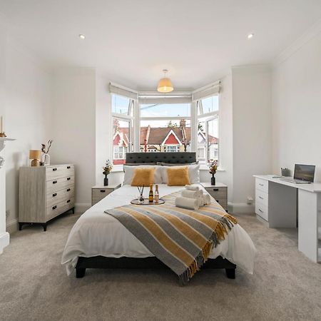 2025 Award Winning - 2 Bedroom Luxury Apartment Next To Wembley Stadium Londra Exterior foto