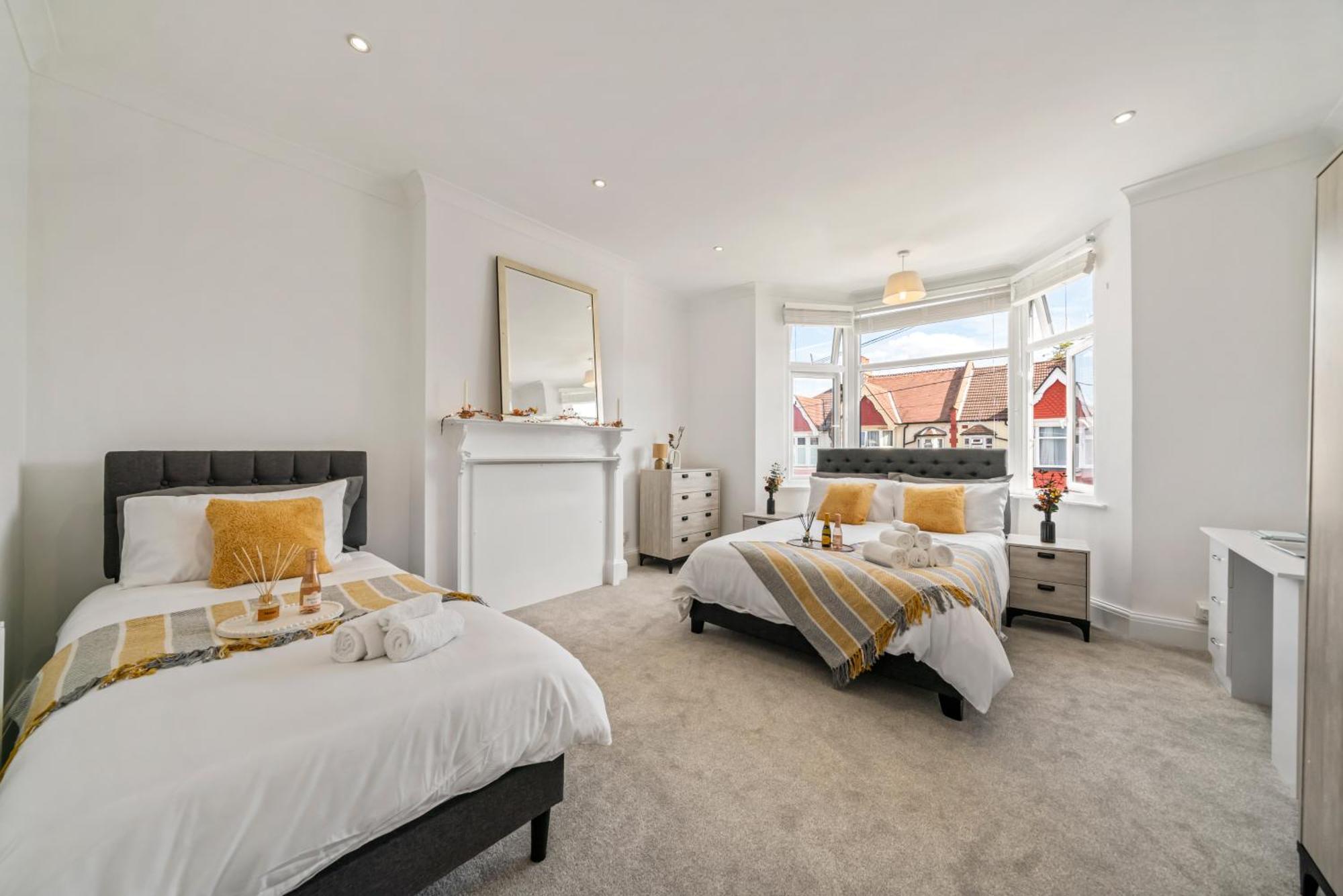2025 Award Winning - 2 Bedroom Luxury Apartment Next To Wembley Stadium Londra Exterior foto