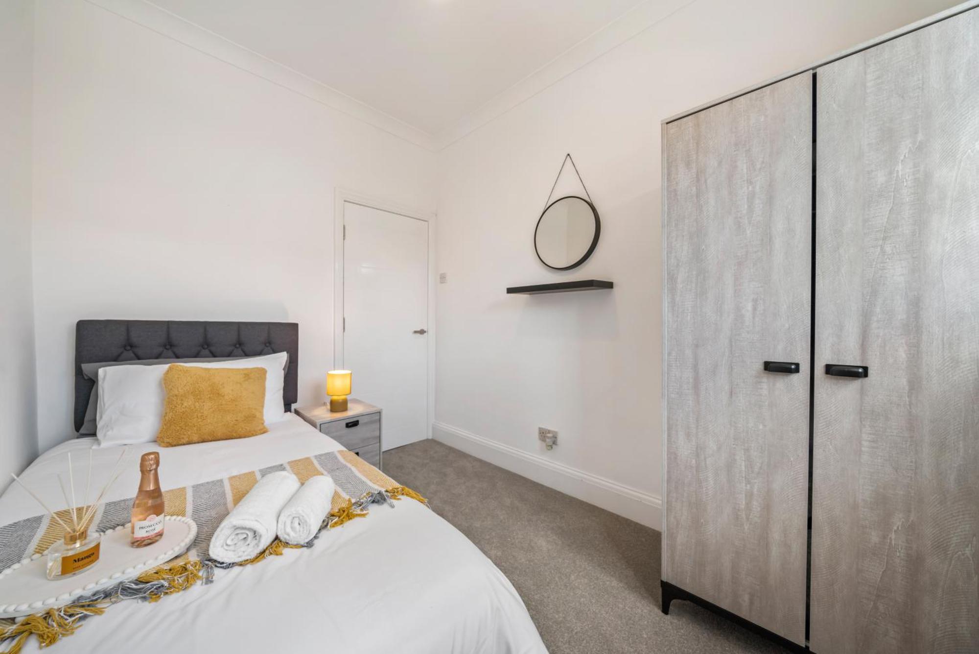 2025 Award Winning - 2 Bedroom Luxury Apartment Next To Wembley Stadium Londra Exterior foto
