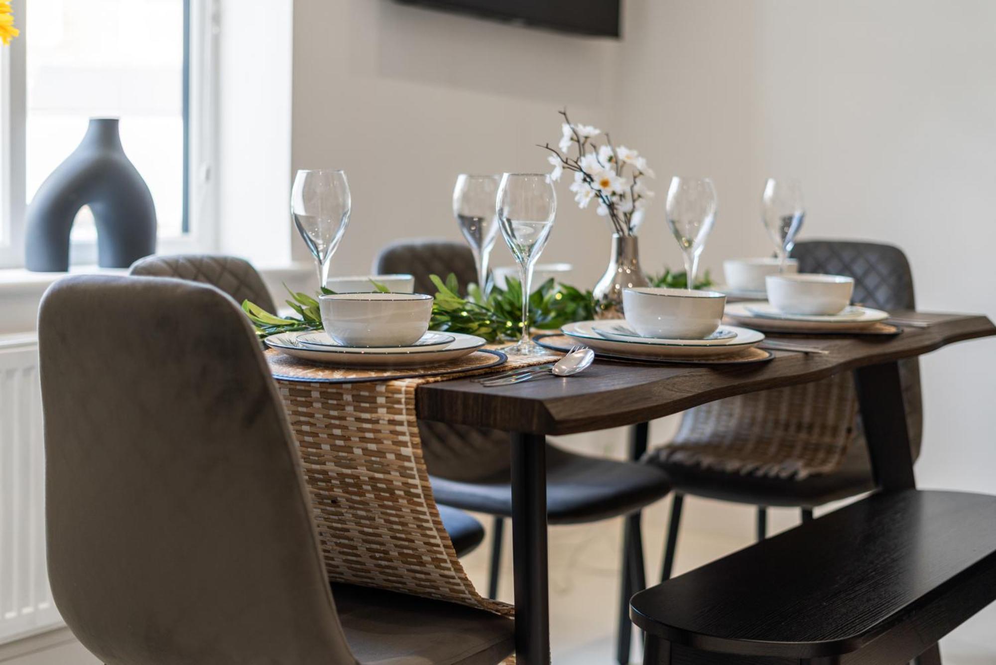 2025 Award Winning - 2 Bedroom Luxury Apartment Next To Wembley Stadium Londra Exterior foto
